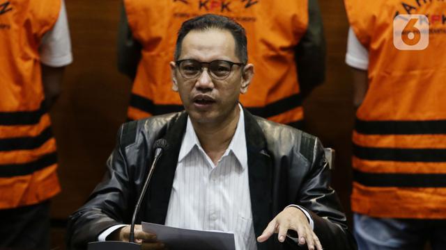 FOTO: KPK Tahan Bupati Langkat Terbit Rencana Perangin Angin