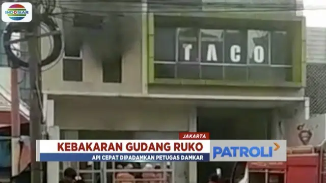 Ruko di Kembangan, Jakarta Barat, kebakaran diduga ada korsleting listrik.