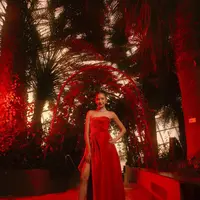 Mikha Tambayong tampak menghadiri screening sebuah film di Singapura beberapa hari lalu. Penampilan luar biasa dipamerkan Mikha lewat beberapa foto yang diunggahnya di akun Instagram pribadinya. Foto: Instagram.