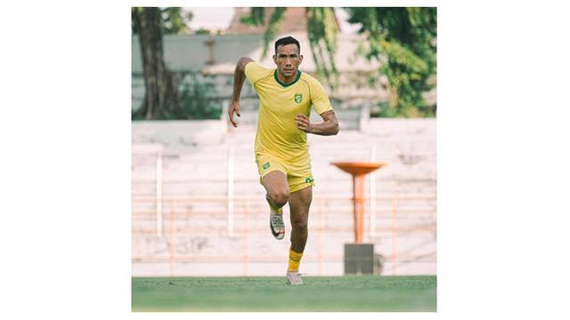 Gabung Persebaya, Ini 6 Potret Latihan Perdana Jose Wilkson