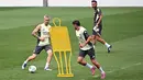 Sementara itu, Franco Mastantuono yang digadang-gadang sebagai wonderkid baru Real Madrid dibeli dari River Plate dengan banderol 45 juta euro. Pemain 18 tahun tersebut menandatangani kontrak panjang berdurasi 6 tahun. (AFP/Javier Soriano)