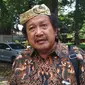 Filolog Cirebon Rafan S. Hasyim menyatakan Situs Sultan Matangaji masuk dalam cagar budaya dan bisa dijerat hukum. Foto (Liputan6.com / Panji Prayitno)
