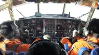 Pemerintah mendorong lulusan sekolah pilot untuk meningkatkan kompetensinya dan menambah jam terbang.