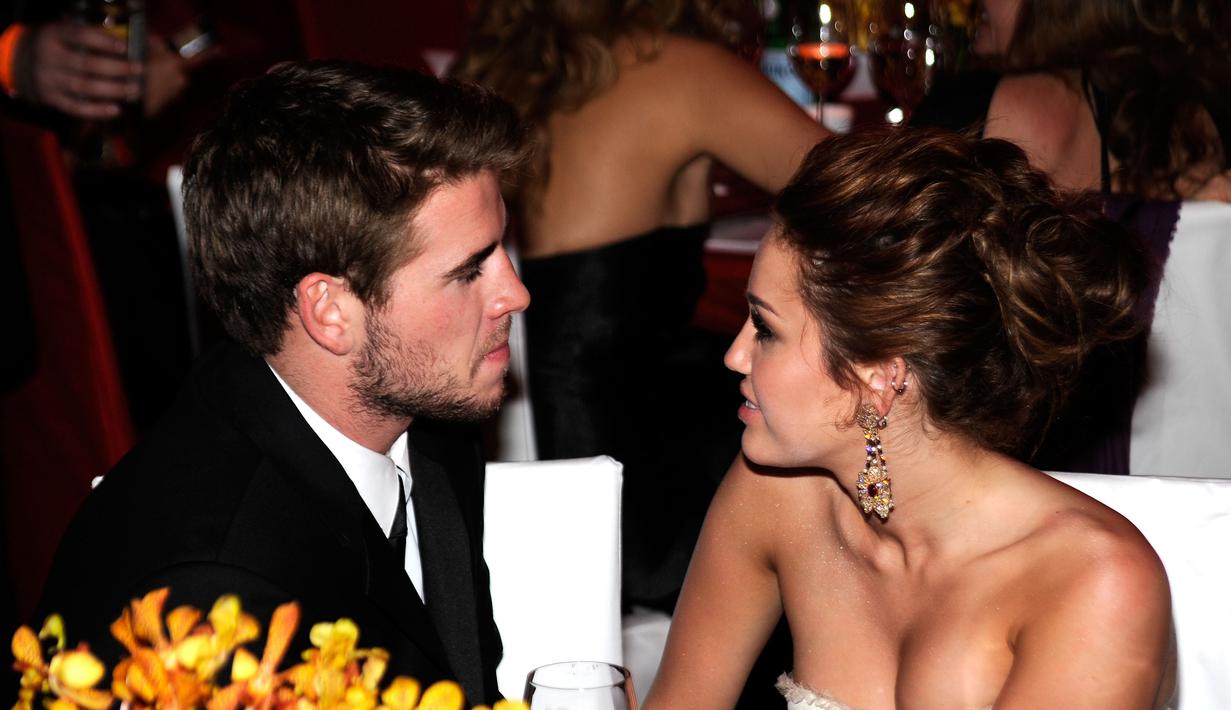 Liam Hemsworth dan Miley Cyrus sudah memiliki rencana untuk menikah sejak lama. Namun kabar terbaru beredar, Liam tidak akan menikahi Miley sebelum tunangannya itu menghapus tattoo di tubuhnya. (AFP/Bintang.com)