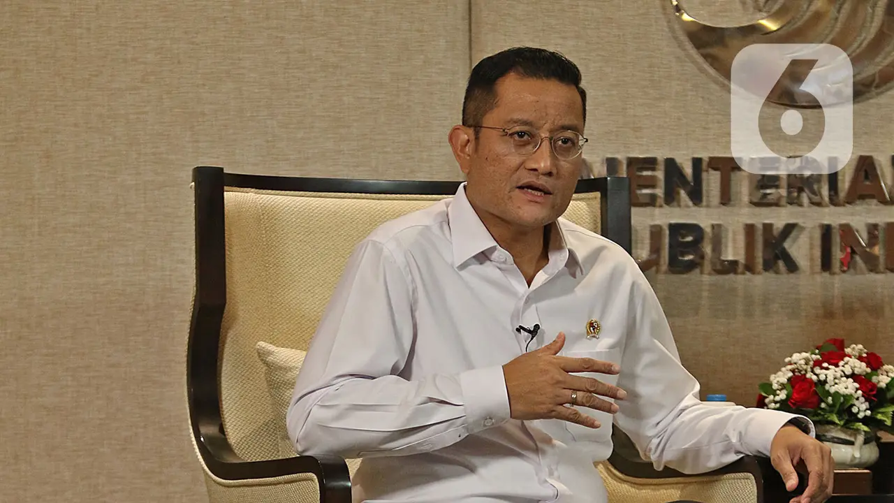 Menteri Sosial (mensos) Juliari Batubara