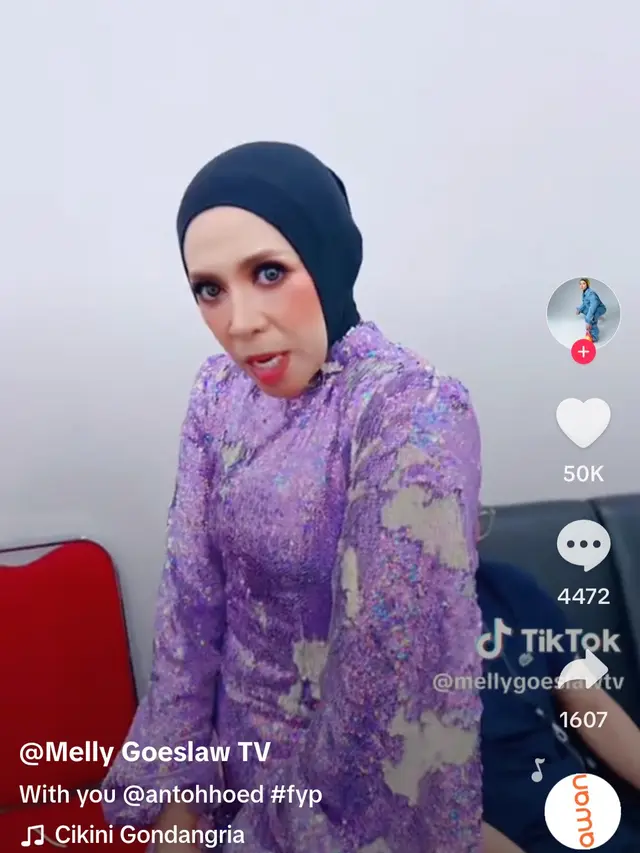 [Fimela] Penampilan terbaru Melly Goeslaw panen nyinyiran netizen