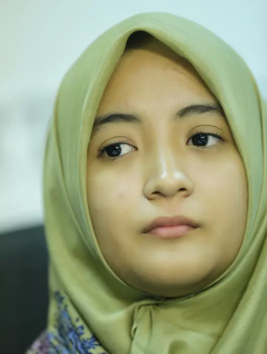 "Kalau bisa BPKB dikasih atau Arafah minta duit dikembalikan. Pembelajarannya, jangan tergiur harga murah bikin pusing. Arafah nggak mau pusing, eh malah gua yang pusing," ujar Arafah Rianti. (Adrian Putra/Bintang.com)