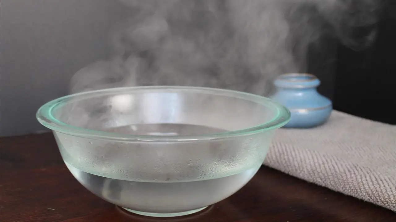 8 Manfaat Air Hangat untuk Wajah, Bantu Bersihkan Poripori Hot