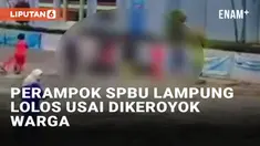 Media sosial digegerkan aksi pengeroyokan di SPBU Negeri Sakti, Pesawaran, Lampung. Diketahui insiden bermula dari upaya perampokan dengan modus isi BBM. Pelaku berupaya merampas tas milik petugas SPBU, pelanggan lain menindak pelaku dengan menabrakn...