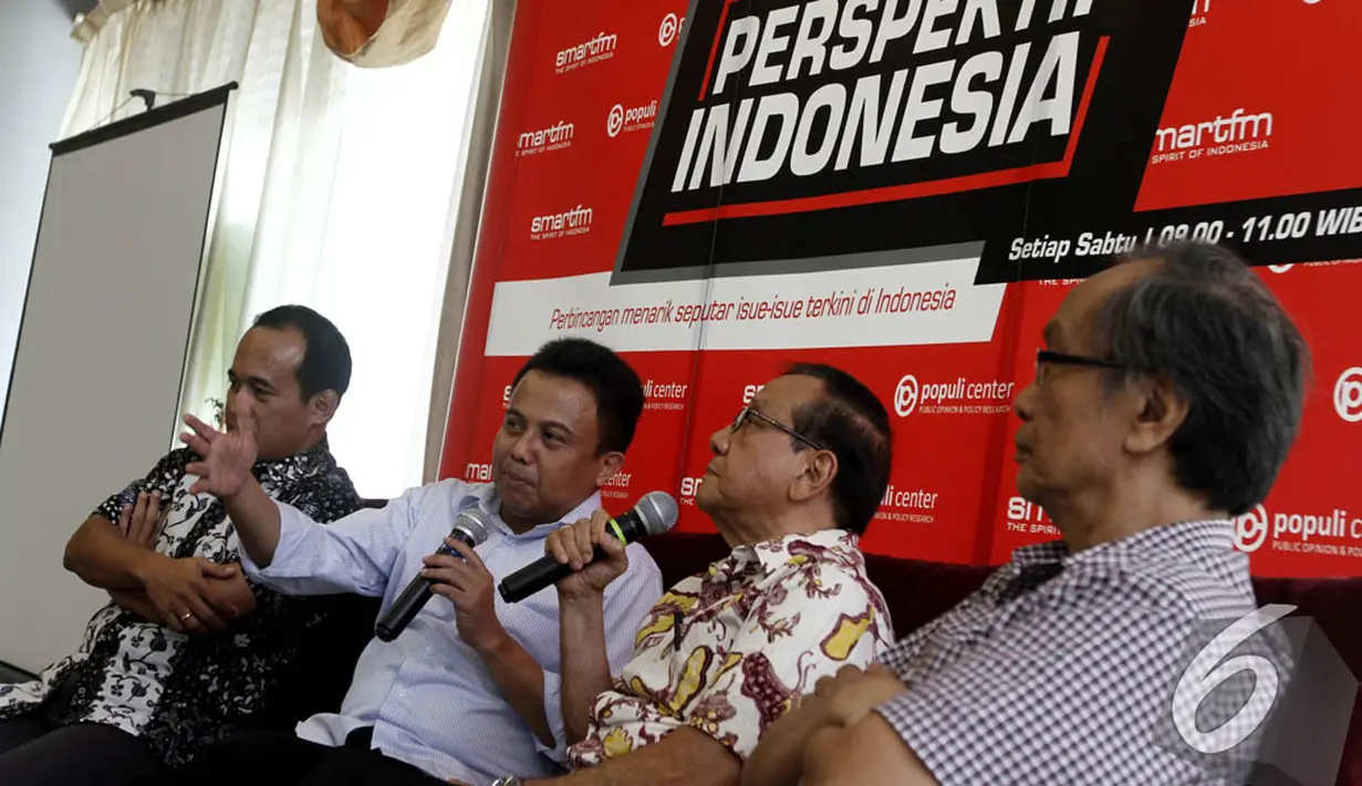 Acara diskusi Populi Center dan Smart FM bertajuk “Berebut Golkar” di kawasan Menteng, Jakarta, Sabtu (15/11/2014). (Liputan6.com/Johan Tallo)