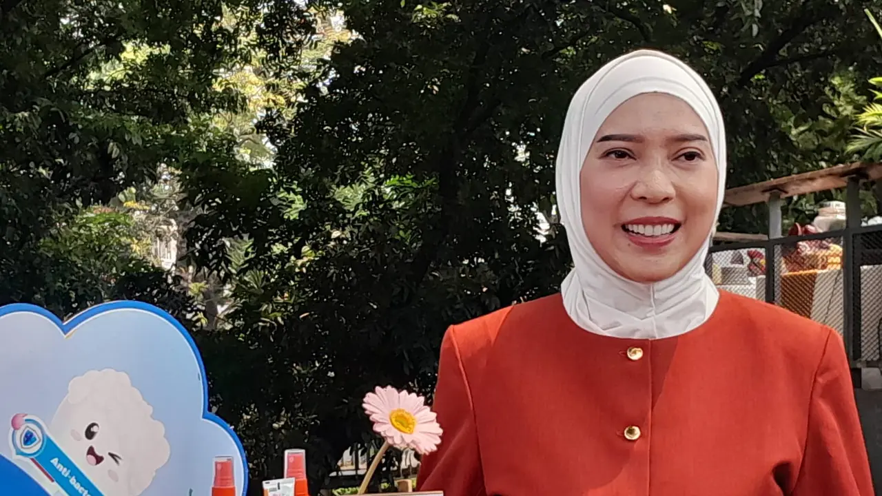 Cerita Fitri Tropica bagikan cara mengajari anak-anaknya untuk merawat diri.