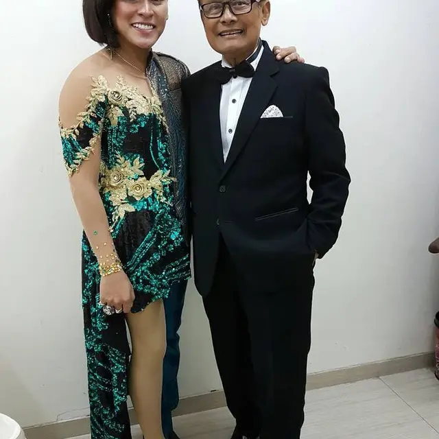 Koes Hendratmo Meninggal Dunia, Ini 6 Potret Kenangan Bareng Rekan Artis