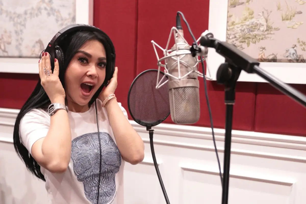 [Bintang] Syahrini