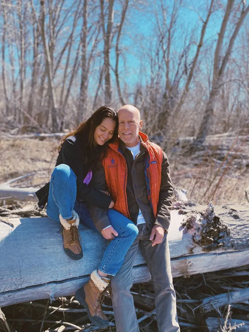 Bruce Willis dan sang istri, Emma Heming Willis. (Instagram/ emmahemingwillis)