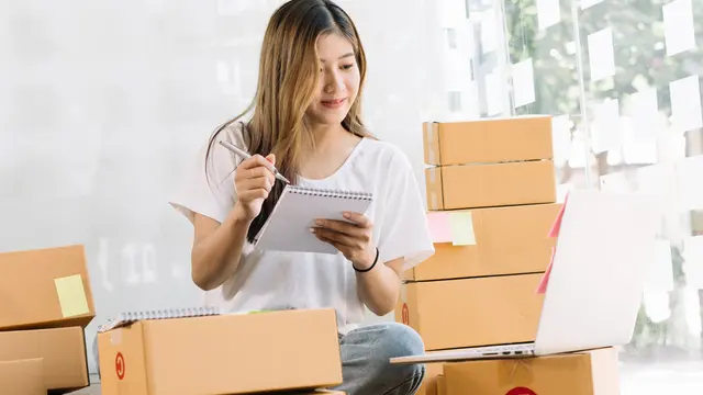 Sensasi Mencoba Jaringan 5G Pertama di Solo, Inovasi Apa yang Dihadirkan?