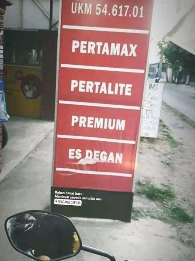 6 Tulisan di Tempat Jual Bensin Eceran Ini Bikin Mikir Keras, Kocak