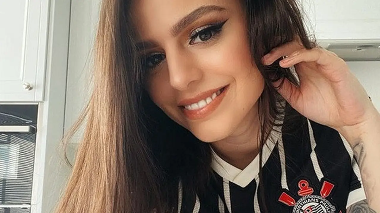 Penyanyi Cher Lloyd
