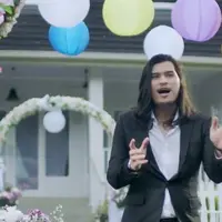Virzha baru saja merilis video klip single terbarunya bertajuk Sirna, apa yang menarik dari video klip tersebut? simak ulasannya