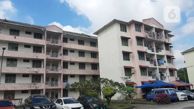 Gedung asrama Pangsapuri Sri Ayu di Selangor, Malaysia.