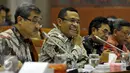 Menperin Saleh Husin saat Rapat Kerja dengan Komisi VI DPR RI, Senayan, Jakarta, Selasa (19/4). Rapat membahas Realisasi Anggaran 2016 pada Triwulan I dan Progres pelaksanaan Anggaran 2016. (Liputan6.com/JohanTallo)