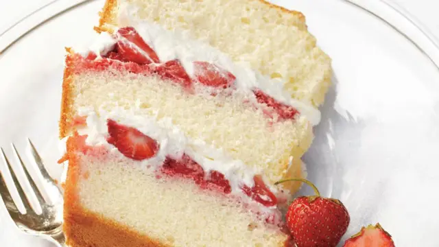 Coba bikin suasana baru dengan mengganti kue kering dengan beberapa jenis kue basah untuk Lebaran kali ini.
