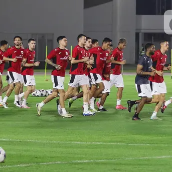 047469900_1742742099-20250323-Latihan_Timnas-HER_1