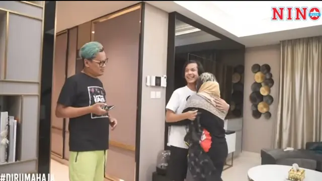 7 Momen Anak Uya Kuya Prank Tatto ke Orang Tuanya, Astrid Kuya Sampai Menangis