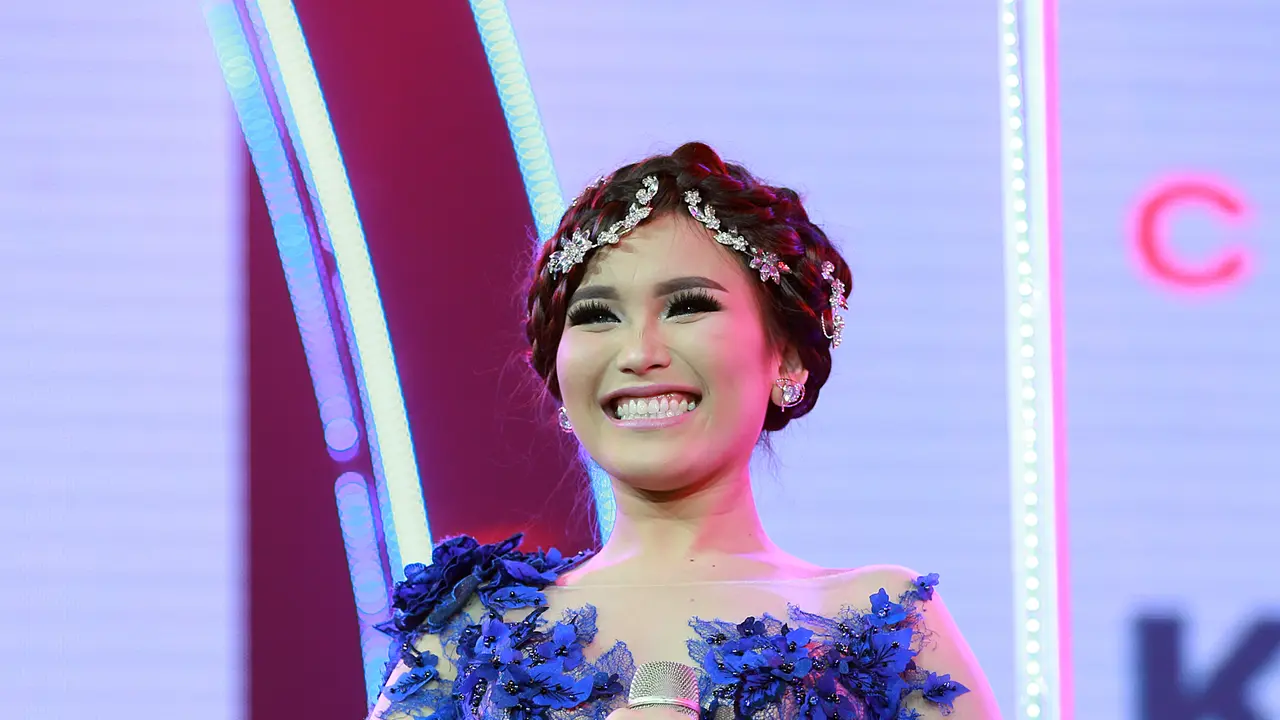 [Bintang] Ayu Ting Ting