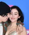 Adik Miley Cyrus, Noah Cyrus, baru saa putus dar Lil Xan. Keduanya menjalani hubungan yang sangat singkat. (ANGELA WEISS / AFP)