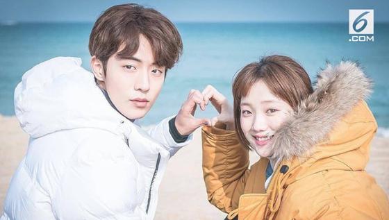 5 Pasangan Artis Korea yang Terjebak Cinta Lokasi