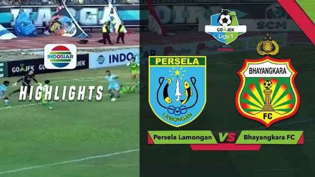 Kiper Bhayangkara FC, Awan Setho berhasil melakukan empat penyelamatan secara beruntun kala menghadapi Persela Lamongan dalam lanjutan Gojek LIga 1 2018 bersama Bukalapak, Minggu (16/9/2018).