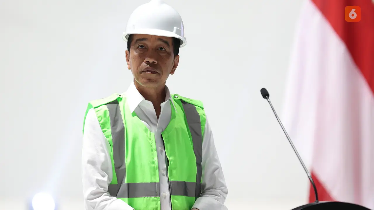 Foto: Presiden Jokowi Resmikan Tutup Atap sebagai Tahap Akhir Pembangunan Indoor Multifunction GBK