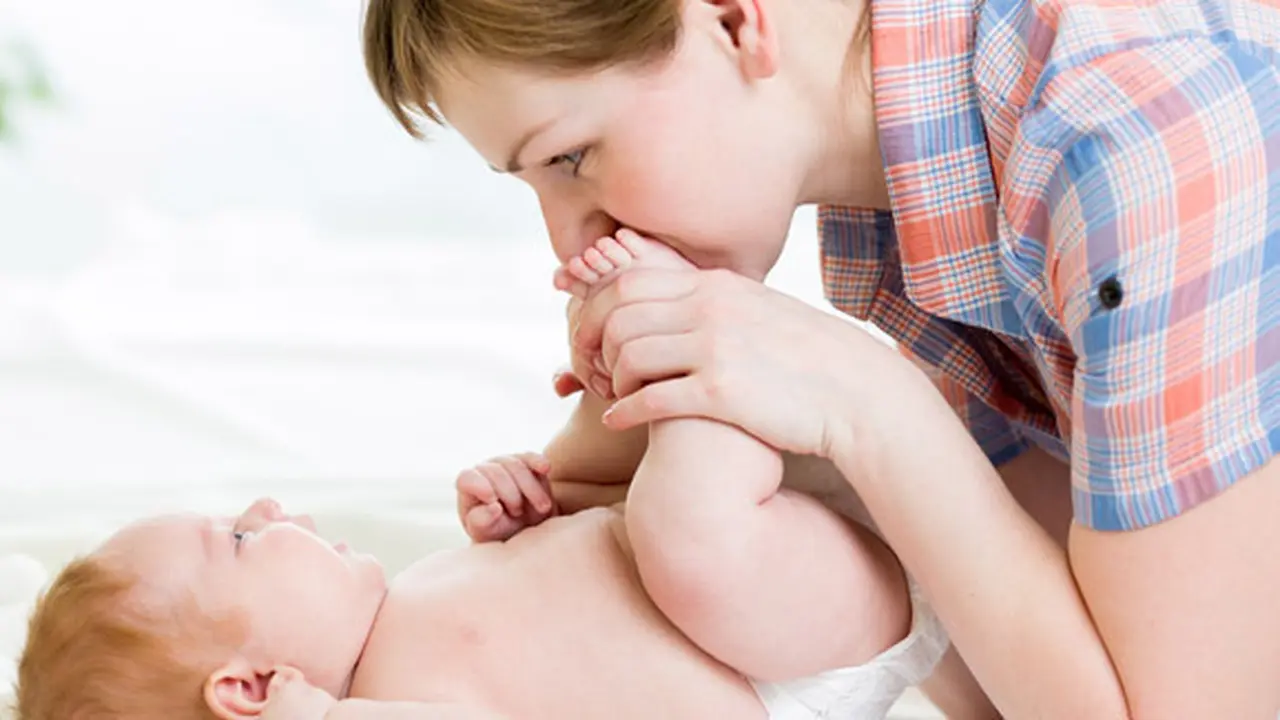 (c) shutterstock
