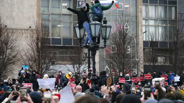 Demonstrasi anti-pemerintah di Moskow, Rusia, pada Sabtu 23 Januari 2021 (AP / Alexander Zemlianichenko)