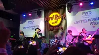 Padi Reborn tampil memukau pada event FWD Unstoppable Music yang digelar di Hard Rock Cafe Jakarta, Senin (2/12).