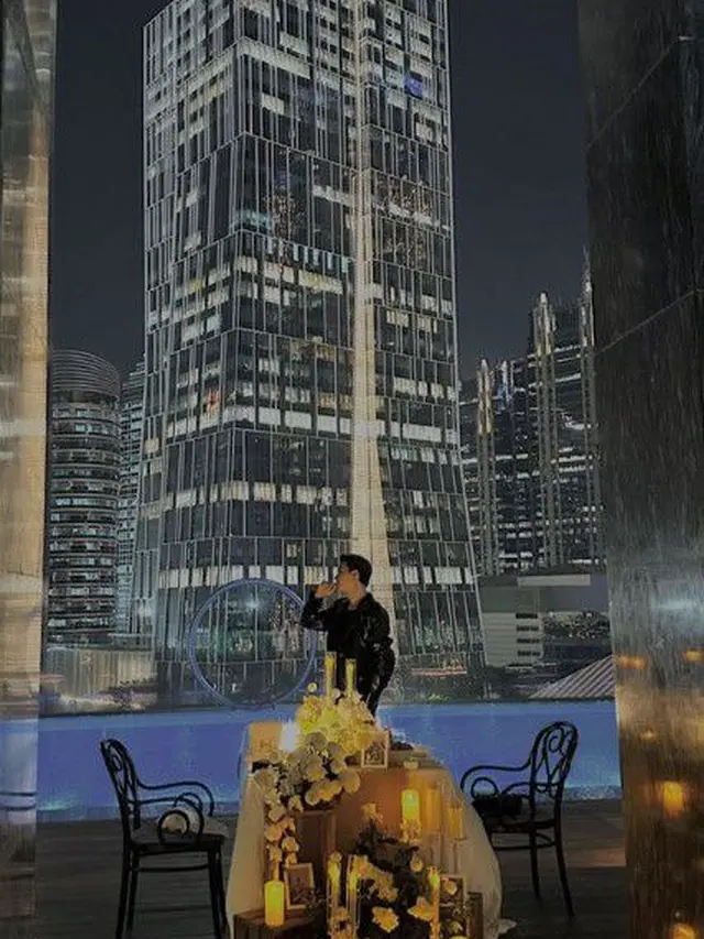 Tampil Romantis, Ini 7 Potret Anniversary Pernikahan Dinda Hauw dan Rey Mbayang ke-3