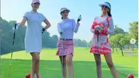 Farah Quinn Bermain Golf. (dok.Instagram @aryntanu/https://www.instagram.com/p/CGjWuWTB9mK/Hery)