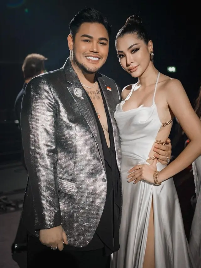 7 Potret Terbaru Faye Malisorn Mantan Kekasih Ivan Gunawan, Kembali Bertemu di Thailand