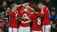 Martial-Rooney Cetak Gol, MU Bungkam Swansea City