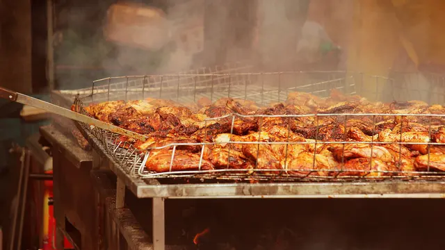 jamaican jerk chicken (pexels/linasali 99)