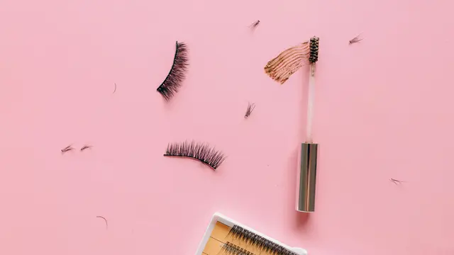 Tips agar Maskara Tidak Mudah Luntur (photo by pexels.com)