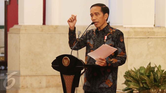 Presiden Jokowi memberi pidato saat merayakan Hari Musik Nasional 2017 di Istana Negara, Jakarta, Kamis (9/3). (Liputan6.com/Angga Yuniar)
