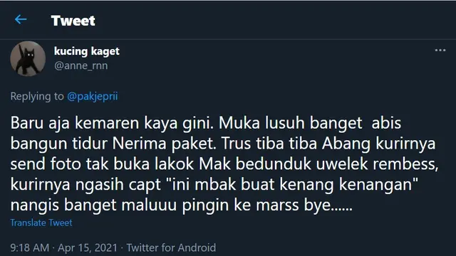 7 Cuitan Netizen Difoto Waktu Terima Paket Ini Geleng Kepala