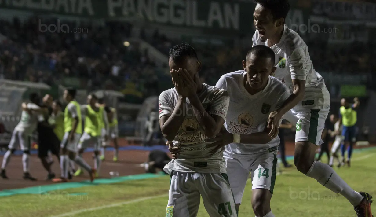 Sejak di kompetisi kelompok umur tersebut, Irfan Jaya sudah menunjukan ketajamannya dengan mencetak 14 gol selama satu musim. (Bola.com/Vitalis Yogi Trisna)
