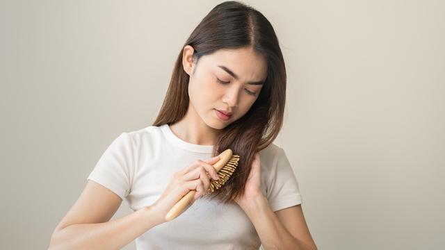 Ciri-Ciri Rambut Rusak yang Wajib Diwaspadai, Atasi Segera dengan Produk Hair Vitamin yang Tepat