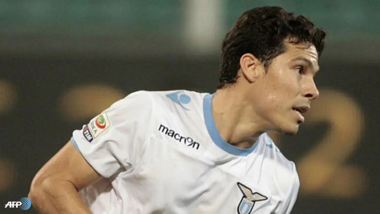 anderson-hernanes-kuat-130320b.jpg