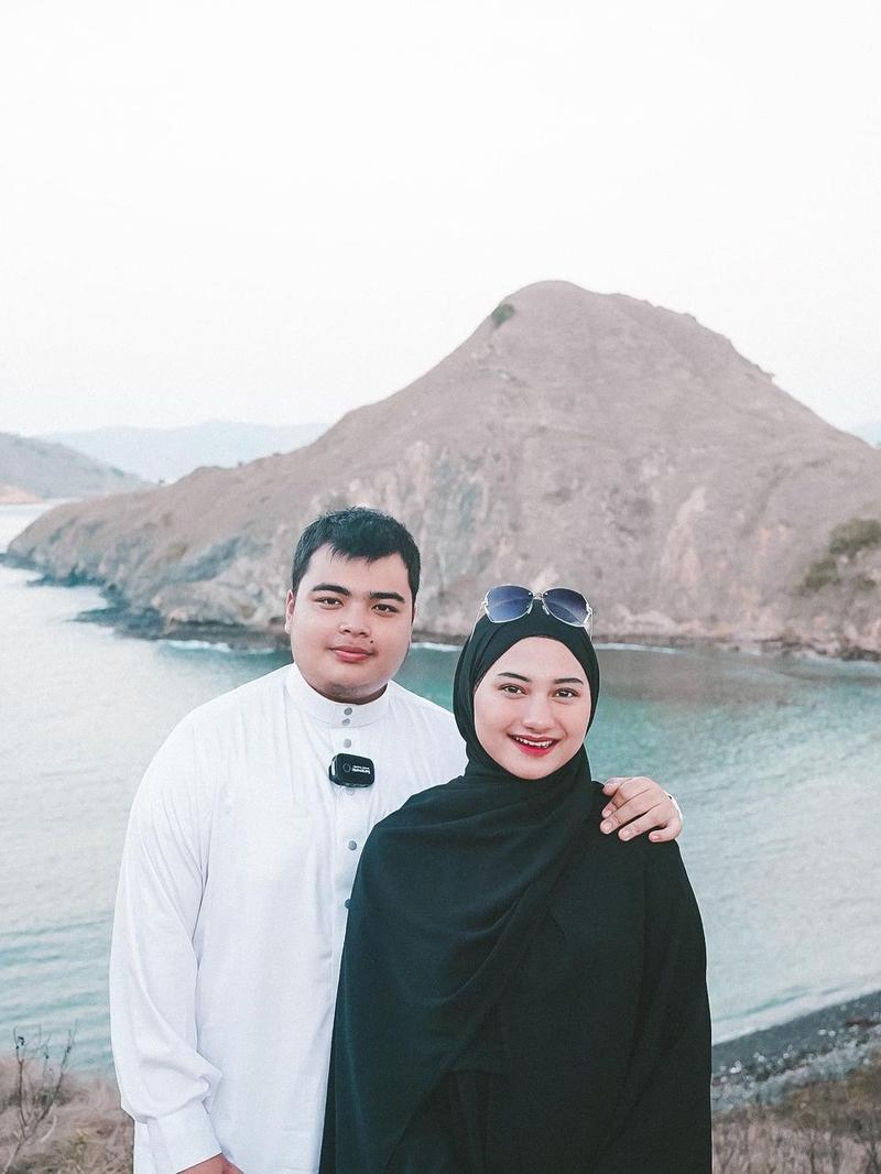 Yashirin kamera qizlar kiyinish xonasi onlayn