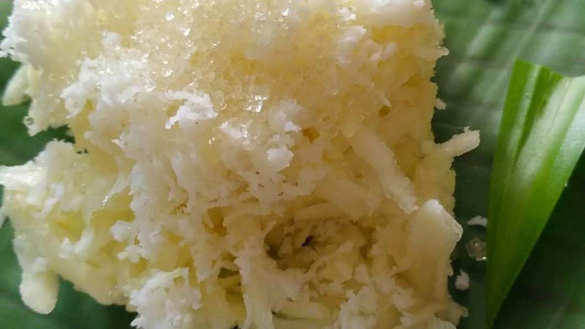 Kacimuih Kuliner Minang Dalam Balutan Tepung Beras dan Gula Aren