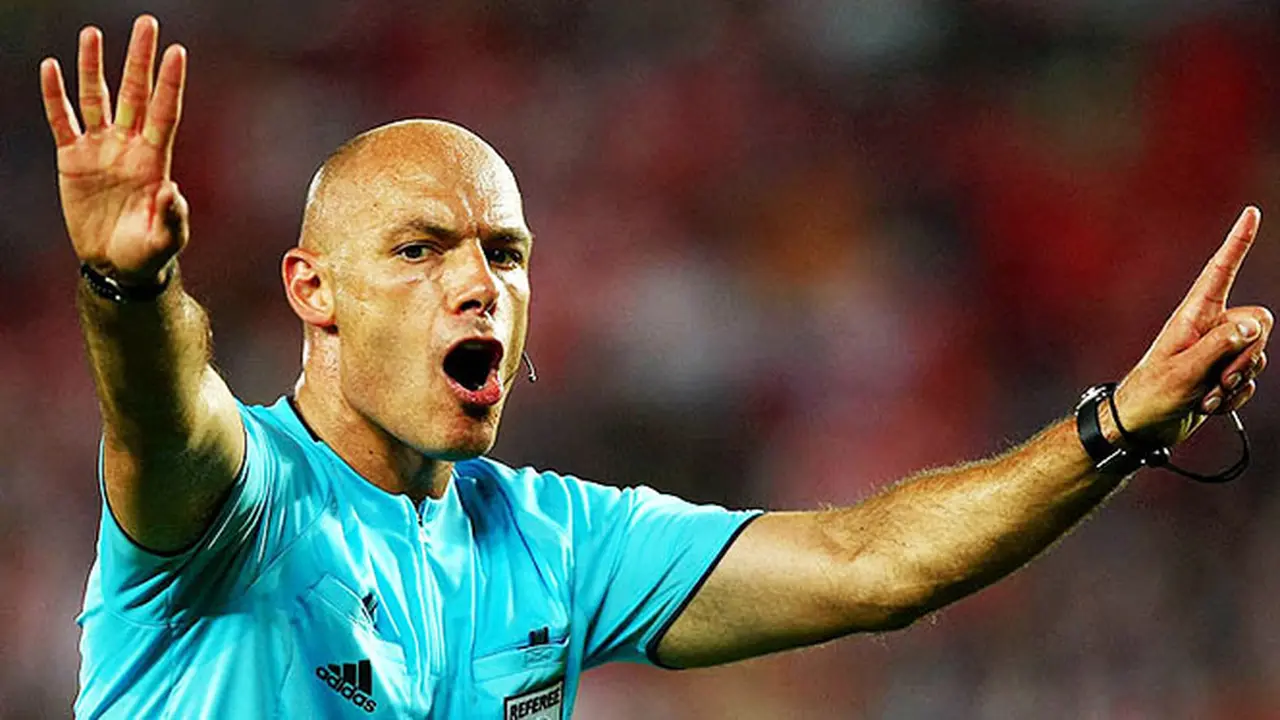 howard-webb-140217c.jpg