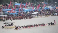 Lomba Dayung Tradisional Pacu Jalur di Riau Viral, Penyanyi Asli Bakal ke Riau